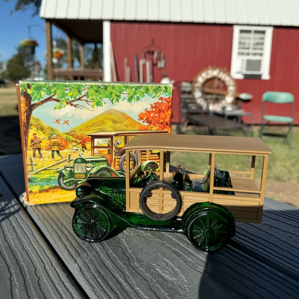 Vintage Avon 1923 Station Wagon Tai Winds after shave.